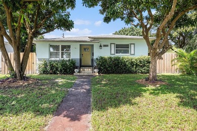 Beach Home For Sale in St. Petersburg, Florida