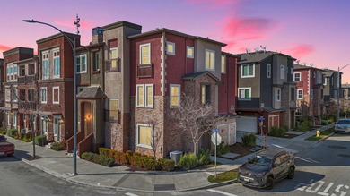 Beach Townhome/Townhouse For Sale in San Jose, California