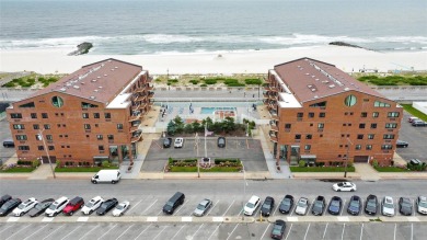 Beach Condo For Sale in Long Beach, New York