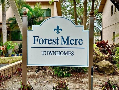 Beach Townhome/Townhouse For Sale in Bonita Springs, Florida
