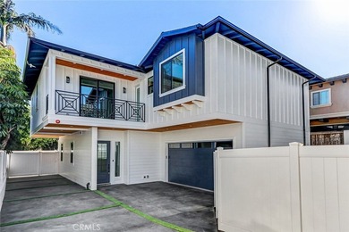 Beach Townhome/Townhouse For Sale in Redondo Beach, California