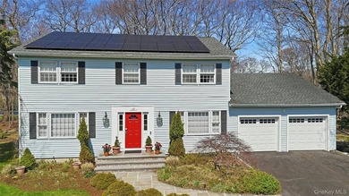 Beach Home For Sale in Stony Brook, New York