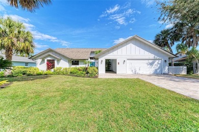 Beach Home For Sale in Bradenton, Florida
