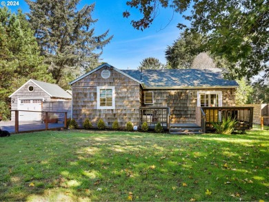 Beach Home For Sale in Warrenton, Oregon