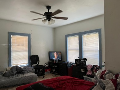 Beach Home Sale Pending in West Palm Beach, Florida