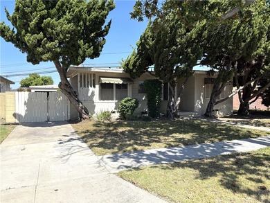 Beach Home Sale Pending in Long Beach, California
