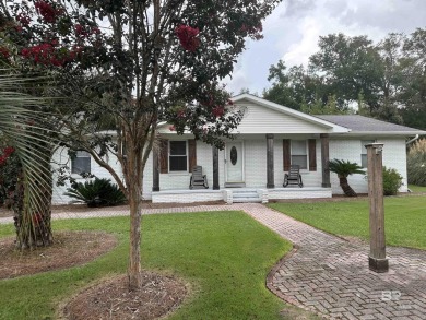 Beach Home Sale Pending in Foley, Alabama
