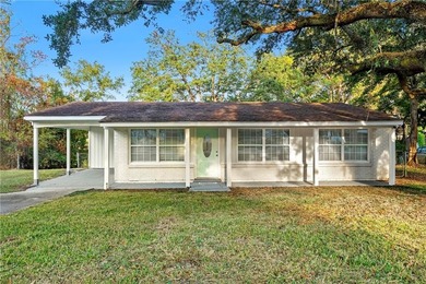 Beach Home For Sale in Mobile, Alabama