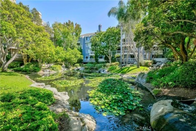 Beach Condo Active Under Contract in Huntington Beach, California