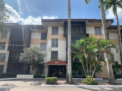 Beach Condo For Sale in Lauderhill, Florida
