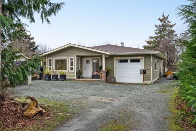 Beach Home For Sale in Victoria, 