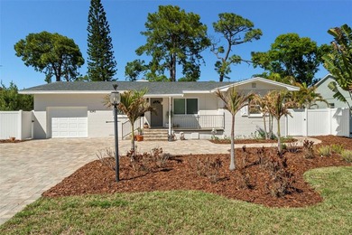 Beach Home Sale Pending in St. Petersburg, Florida