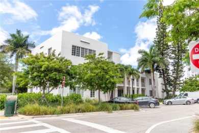 Beach Condo For Sale in Miami Beach, Florida