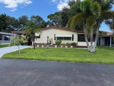 Beach Home For Sale in Boynton Beach, Florida
