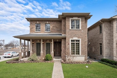 Beach Home For Sale in Skokie, Illinois