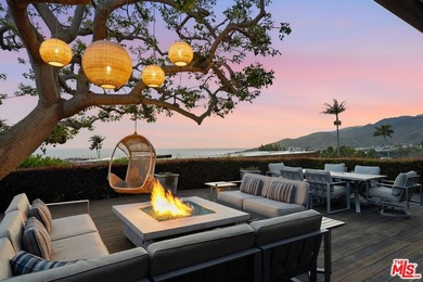 Beach Home For Sale in Pacific Palisades, California
