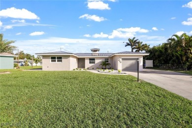 Beach Home For Sale in Fort Myers, Florida