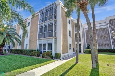Beach Condo For Sale in Oakland Park, Florida