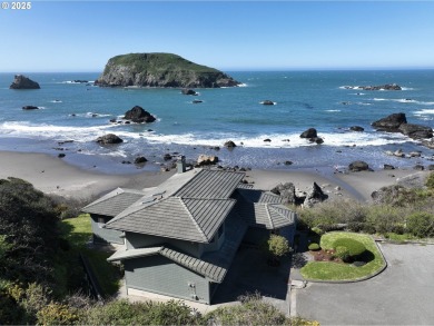 Beach Home For Sale in Brookings, Oregon
