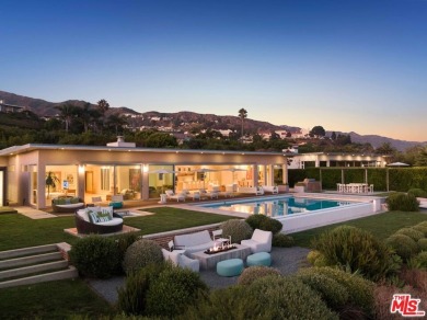 Beach Home For Sale in Malibu, California