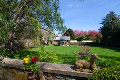 Beach Home For Sale in Montauk, New York