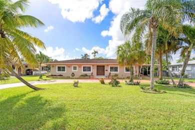 Beach Home For Sale in Hollywood, Florida