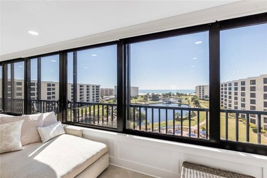 Beach Condo Sale Pending in Siesta Key, Florida