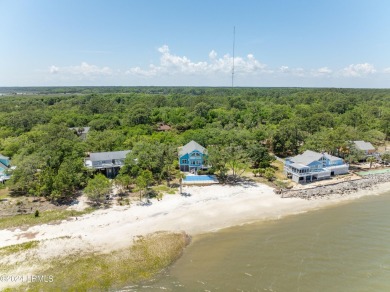 Beach Home For Sale in Saint Helena Island, South Carolina