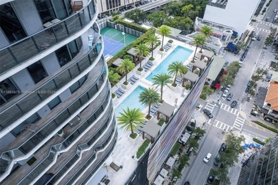 Beach Condo For Sale in Miami, Florida