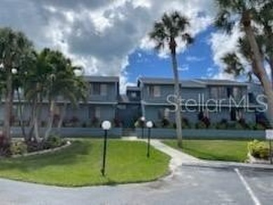 Beach Townhome/Townhouse For Sale in Nokomis, Florida