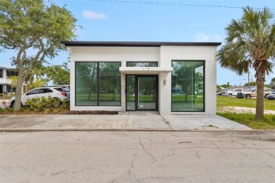 Beach Commercial Sale Pending in New Smyrna Beach, Florida
