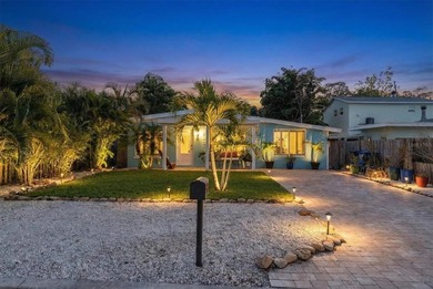 Beach Home For Sale in Palm Harbor, Florida