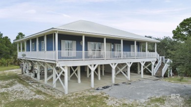 Beach Home For Sale in Gulf Shores, Alabama
