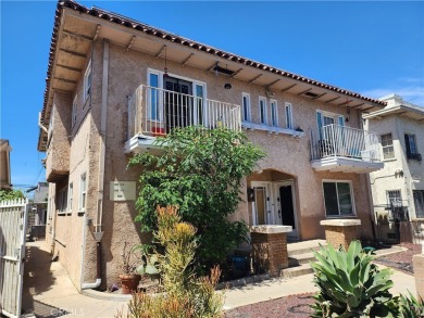 Beach Apartment For Sale in Long Beach, California