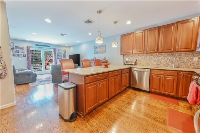 Beach Condo For Sale in Rockaway Park, New York