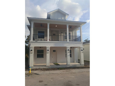 Beach Home For Sale in Tarpon Springs, Florida