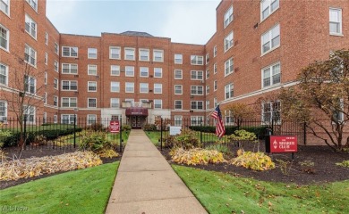 Beach Condo For Sale in Shaker Heights, Ohio