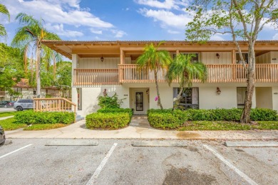 Beach Condo For Sale in Palm Beach Gardens, Florida