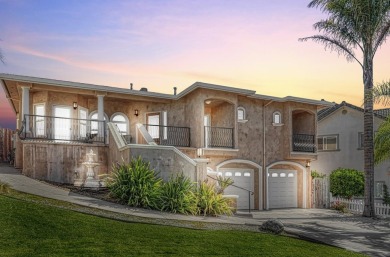 Beach Home For Sale in Royal Oaks, California