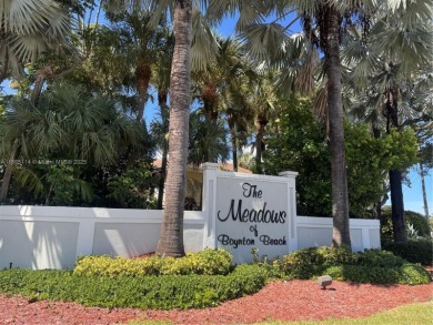 Beach Townhome/Townhouse For Sale in Boynton Beach, Florida