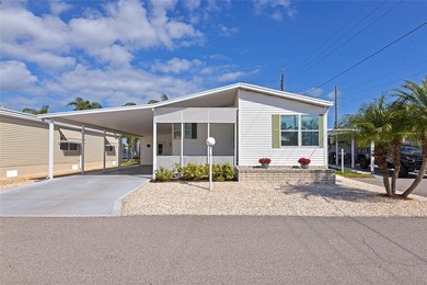 Beach Home For Sale in Bradenton, Florida