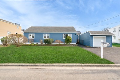 Beach Home Sale Pending in Lindenhurst, New York