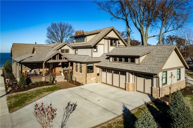 Beach Home For Sale in Lakewood, Ohio