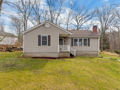 Beach Home For Sale in Clinton, Connecticut