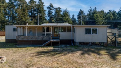 Beach Home For Sale in Fort Bragg, California