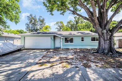 Beach Home Sale Pending in Clearwater, Florida