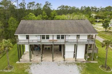 Beach Townhome/Townhouse For Sale in Bay Saint Louis, Mississippi