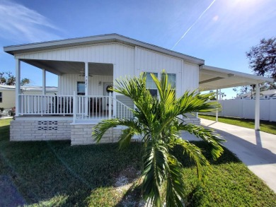 Beach Home For Sale in Ellenton, Florida