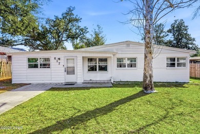 Beach Home For Sale in Panama City, Florida