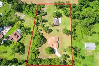 Beach Home For Sale in New Smyrna Beach, Florida